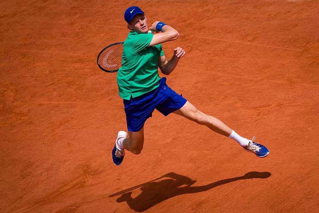 戴维斯杯轻取ATP总决赛，辛纳点燃赛场的简单介绍